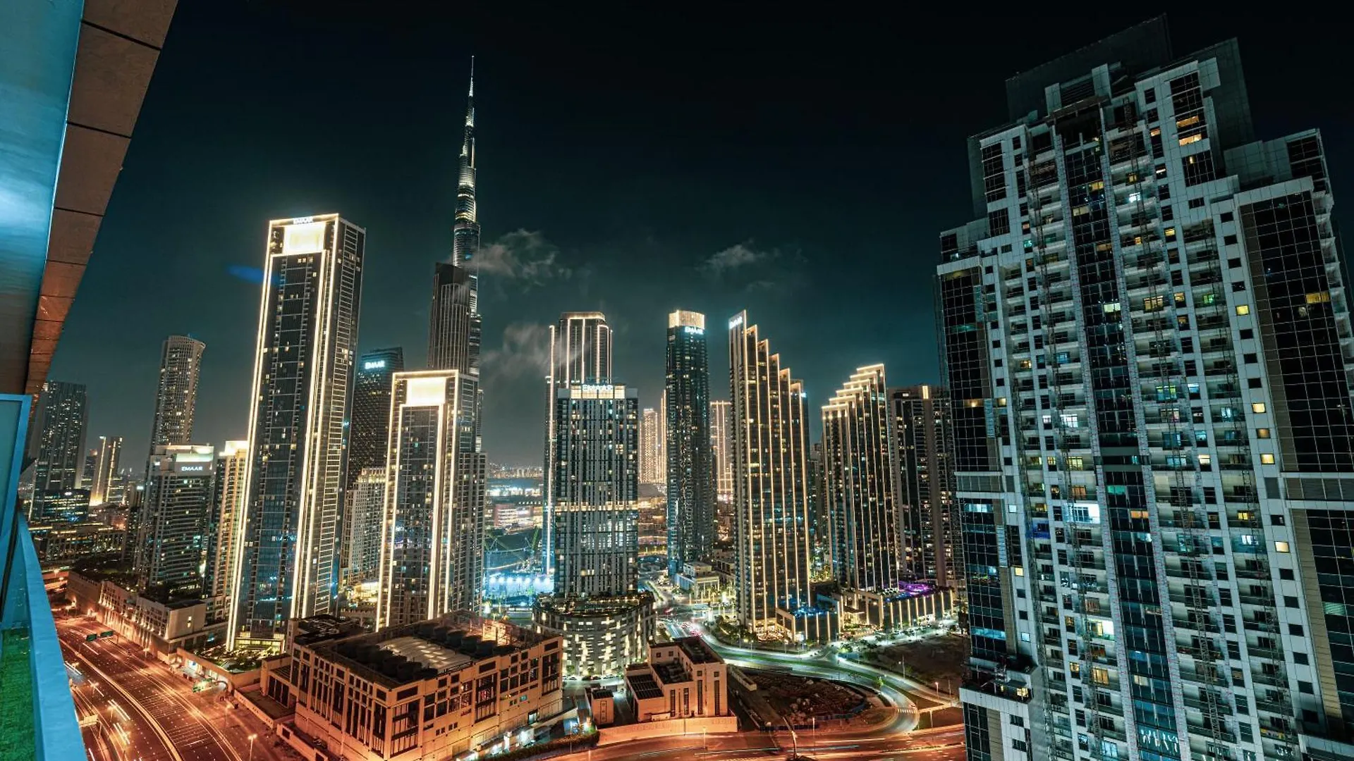 Boulevard 2 Bedroom Family Apartment With Burj Khalifa View And Infinity Pool In 64Th Floor Dubai Downtown 0*,  United Arab Emirates